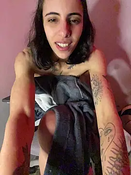 Snapshot of Poison_Ivy_29 chatting on July 2, 2026, 3:23 am Poison Ivy 29 online show from July 2, 2026, 3:23 am