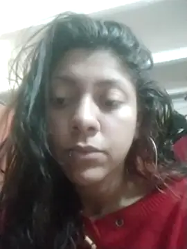 Melaniecurvy online show from April 16, 2026, 6:41 pm