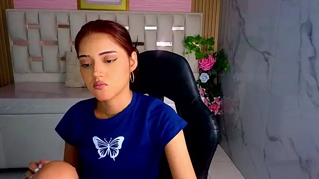 Snapshot of veronicaa_s chatting on July 15, 2026, 7:54 pm veronicaa s online show from July 15, 2026, 7:54 pm