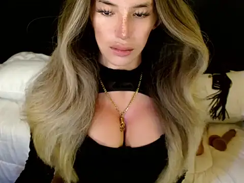 sizzling cassie1 online show from July 2, 2026, 3:23 am