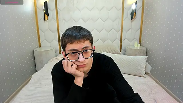 RonBevs online show from June 11, 2026, 3:03 am
