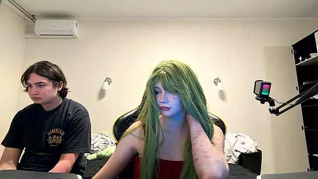 Snapshot of Edgar_sweet chatting on March 17, 2026, 7:39 pm Edgar sweet online show from March 17, 2026, 7:39 pm