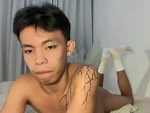 Snapshot of hottasianboy chatting on July 9, 2026, 12:26 pm hottasianboy online show from July 9, 2026, 12:26 pm