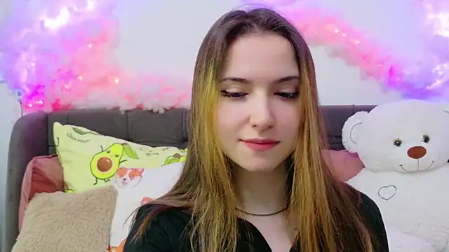 LeenMoonie online show from April 3, 2026, 10:49 pm