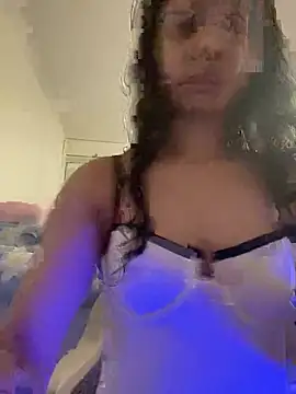 karlatiburcio online show from July 4, 2026, 3:49 pm
