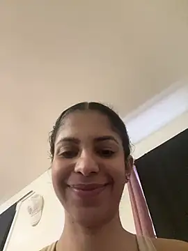 karlatiburcio online show from July 18, 2026, 3:53 pm