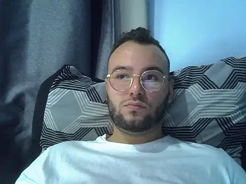 piazaocwb23 online show from April 21, 2026, 2:51 am