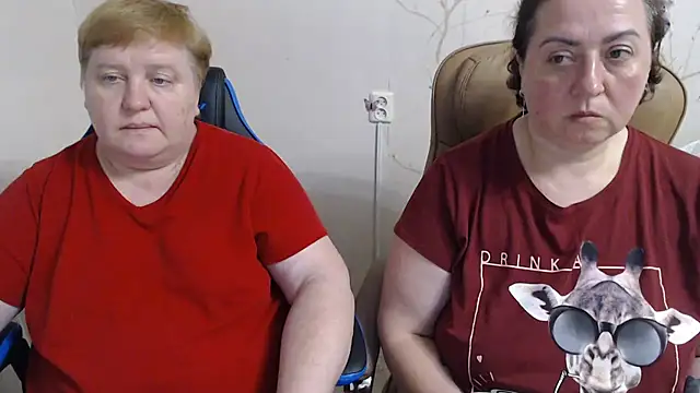 Snapshot of Lindy-Jeanie chatting on June 6, 2026, 6:35 pm Lindy-Jeanie online show from June 6, 2026, 6:35 pm