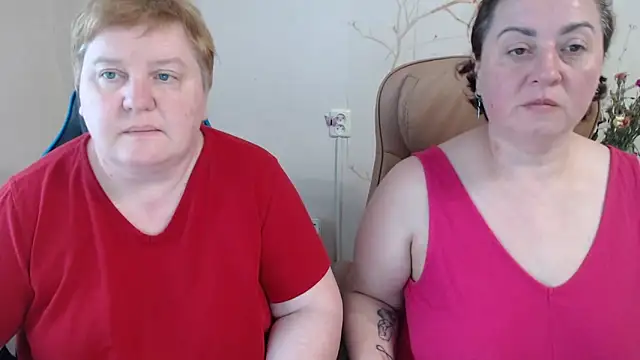 Snapshot of Lindy-Jeanie chatting on May 26, 2026, 4:49 pm Lindy-Jeanie online show from May 26, 2026, 4:49 pm