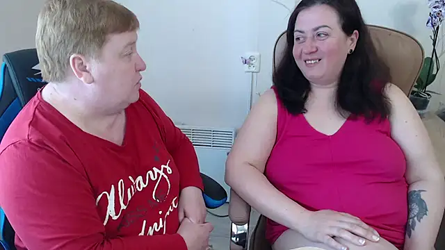 Lindy-Jeanie online show from May 4, 2026, 11:57 am