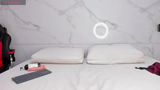 camilla hilton online show from March 13, 2026, 1:49 pm