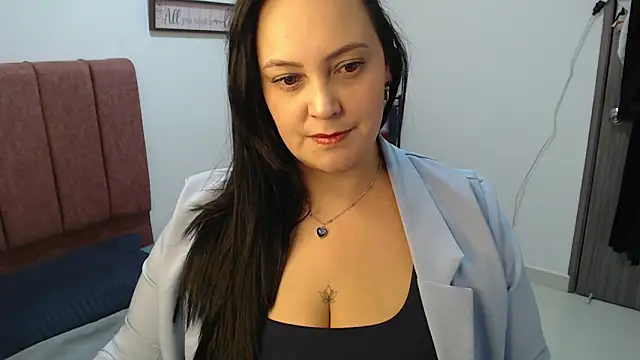 Snapshot of Veroniicabbw_ chatting on June 15, 2026, 1:33 pm Veroniicabbw online show from June 15, 2026, 1:33 pm