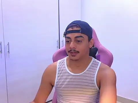 Cute-Curls online show from March 14, 2026, 1:11 am