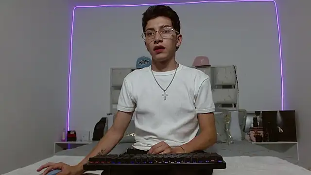 tiam muller fenix online show from April 16, 2026, 12:55 am