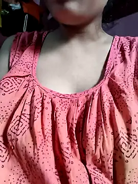 Snapshot of tina2005 chatting on August 7, 2026, 4:07 am tina2005 online show from August 7, 2026, 4:07 am