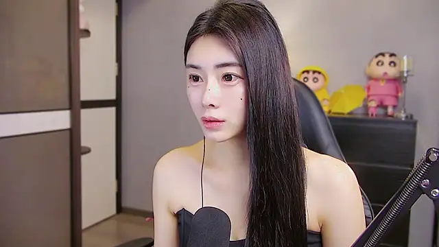 Snapshot of XiaoYuBao- chatting on May 2, 2026, 7:57 am XiaoYuBao- online show from May 2, 2026, 7:57 am