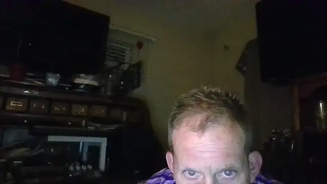 strokingjoe14585 online show from April 17, 2026, 7:55 am