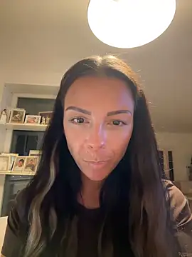 Snapshot of SweetLillySugar chatting on March 13, 2026, 10:26 pm SweetLillySugar online show from March 13, 2026, 10:26 pm