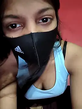 maahi213 online show from May 9, 2026, 5:44 am