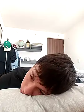 fercho steel twink online show from April 20, 2026, 3:13 pm