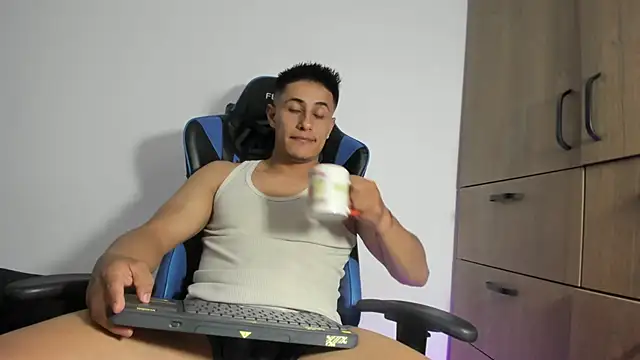 D dorman online show from March 25, 2026, 2:44 am