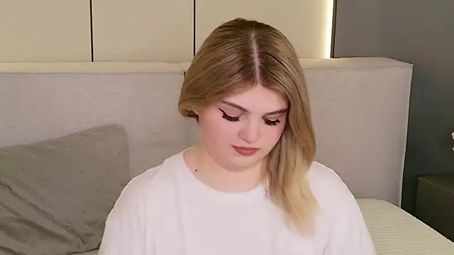 Snapshot of WendyPage chatting on June 20, 2026, 9:36 am WendyPage online show from June 20, 2026, 9:36 am
