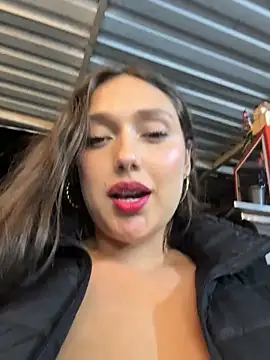 Snapshot of Naughty-Samanta- chatting on May 13, 2026, 4:41 am Naughty-Samanta- online show from May 13, 2026, 4:41 am