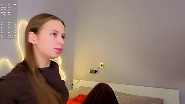 Emma dream  online show from May 11, 2026, 1:29 am