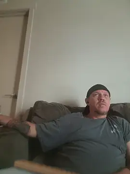 yourMasterisBored online show from April 6, 2026, 4:52 pm