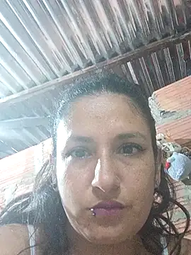 sofiamartinezx online show from April 6, 2026, 6:53 pm