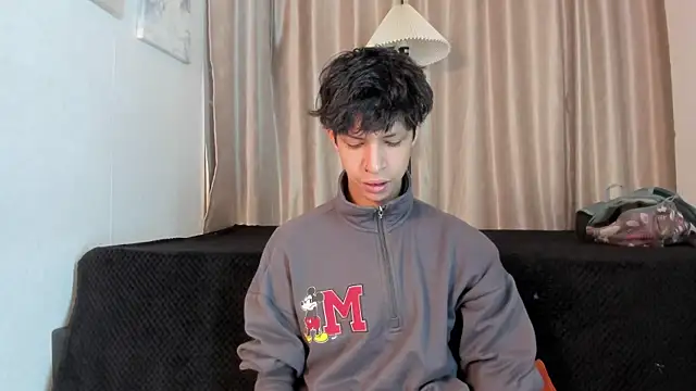 Snapshot of Ethan_qop chatting on May 20, 2026, 10:45 am Ethan qop online show from May 20, 2026, 10:45 am