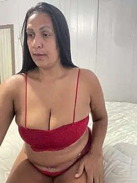 Snapshot of lactante2026 chatting on April 9, 2026, 11:44 pm lactante2026 online show from April 9, 2026, 11:44 pm
