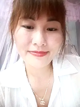 Lucxy-ki6 online show from April 22, 2026, 1:07 pm