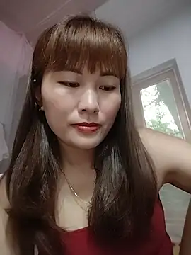 Snapshot of Lucxy-ki6 chatting on May 17, 2026, 12:43 am Lucxy-ki6 online show from May 17, 2026, 12:43 am