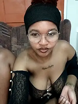 Hotsexyberry222 online show from April 29, 2026, 6:25 pm