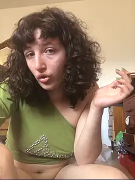 antoniettamaria online show from April 23, 2026, 1:24 pm