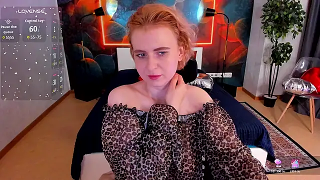 Snapshot of Shiny_Liss chatting on July 12, 2026, 1:28 am Shiny Liss online show from July 12, 2026, 1:28 am
