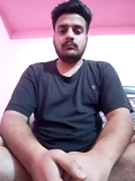 Decentlover67 online show from May 3, 2026, 3:59 pm