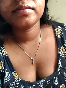 hotmiki online show from July 16, 2026, 3:58 am