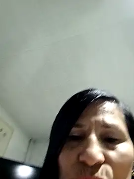 Ladygreeneyes online show from April 16, 2026, 1:17 am