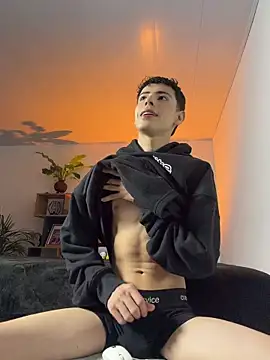 SebastianReed  online show from May 15, 2026, 2:53 am