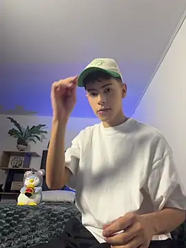 SebastianReed  online show from June 30, 2026, 3:06 am