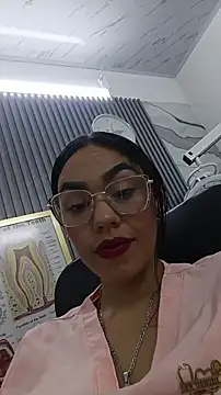 Snapshot of daniela-sexy chatting on June 18, 2026, 5:18 pm daniela-sexy online show from June 18, 2026, 5:18 pm