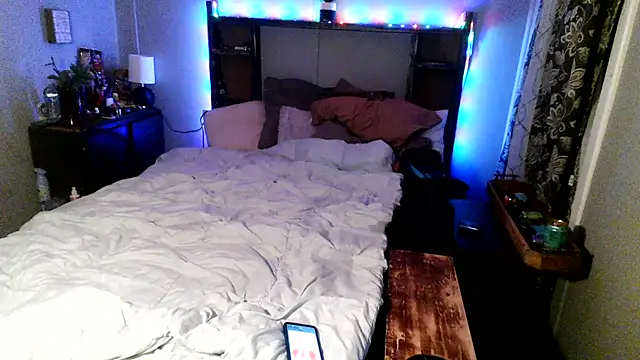 VikingNJosslyn26 online show from March 15, 2026, 8:21 am