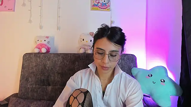 Macarena26 online show from March 18, 2026, 12:51 pm