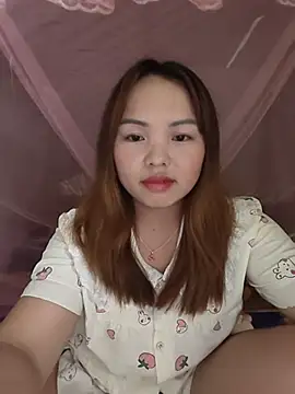 Snapshot of Mina_xYx chatting on June 29, 2026, 10:15 am Mina xYx online show from June 29, 2026, 10:15 am