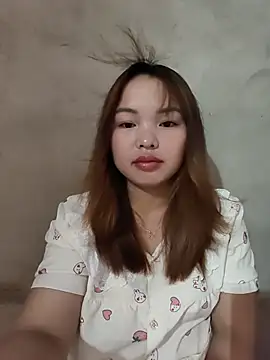 Snapshot of Mina_xYx chatting on June 6, 2026, 12:49 am Mina xYx online show from June 6, 2026, 12:49 am