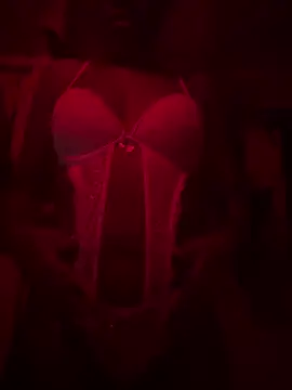 Annie011 online show from March 22, 2026, 3:43 am