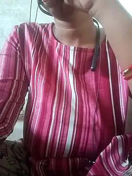 Mona ji32 online show from April 27, 2026, 1:03 am