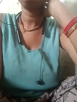 Mona ji32 online show from April 18, 2026, 8:49 am